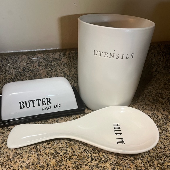 SOLD!!!        Kitchen Accessories - Picture 1 of 1